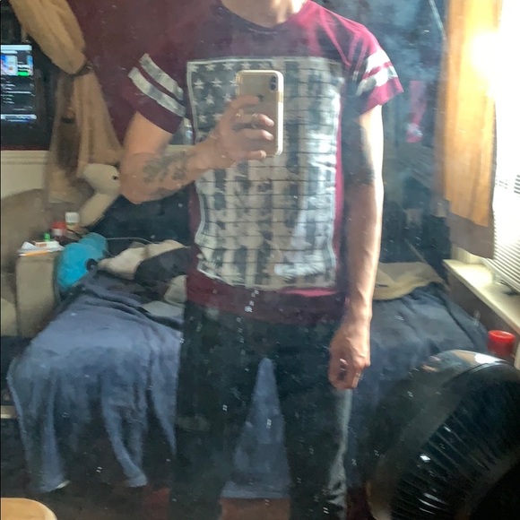 Small burgundy fresh laundry t-shirt with print - Picture 5 of 5